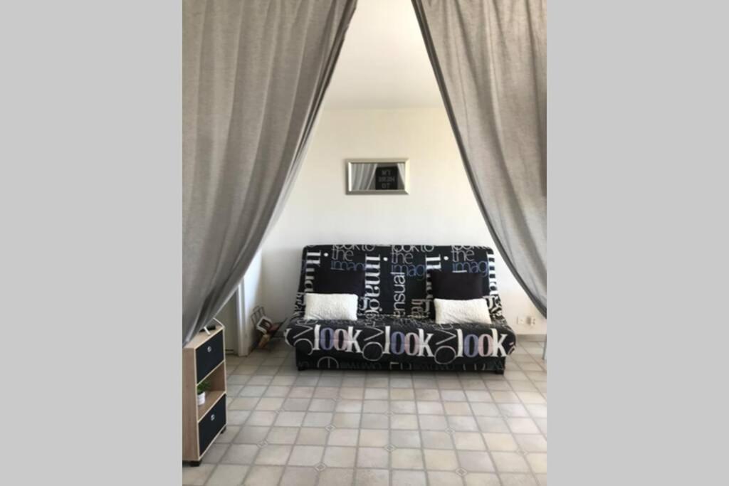 Studio Meuble Classe 2 Etoiles - 30M² Gréoux-les-Bains Exterior foto