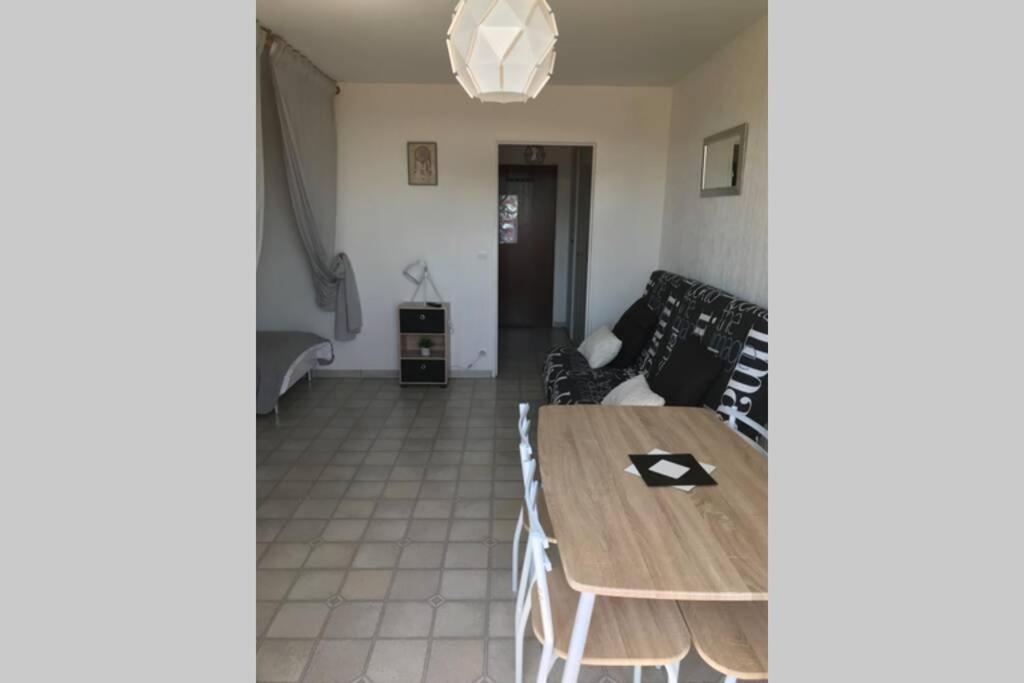 Studio Meuble Classe 2 Etoiles - 30M² Gréoux-les-Bains Exterior foto