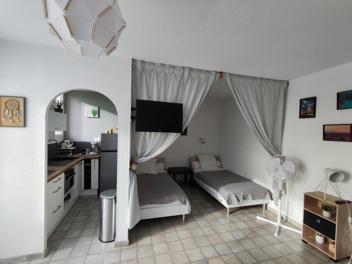 Studio Meuble Classe 2 Etoiles - 30M² Gréoux-les-Bains Exterior foto